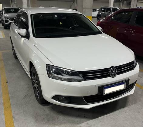 VOLKSWAGEN JETTA 2.0 TSI HIGHLINE 211CV GASOLINA 4P TIPTRONIC